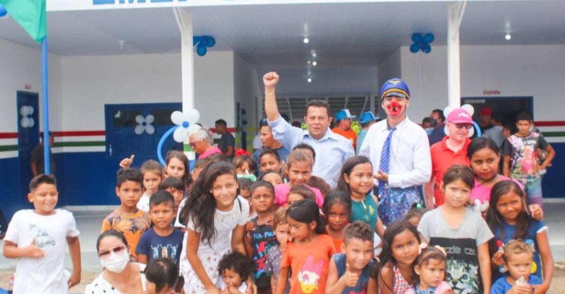 Prefeitura de Portel inaugura nova escola no município